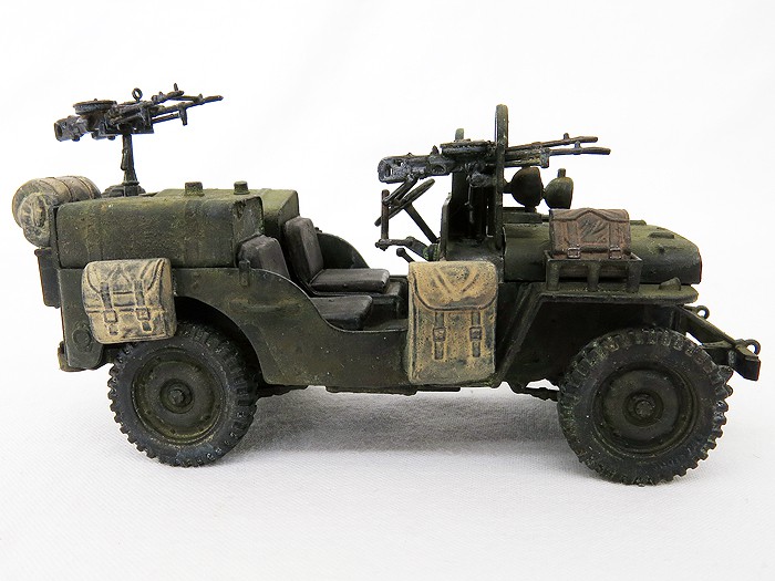 CommandoCarPntSide01SS