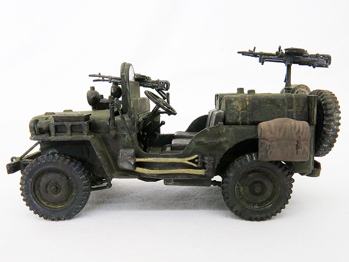 CommandoCarPntSide02SS