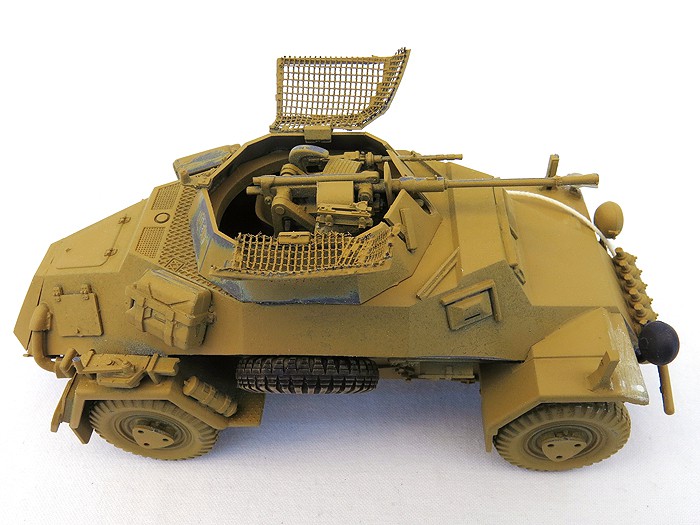 LchtrPzSpWgn1BldTopSide01SS